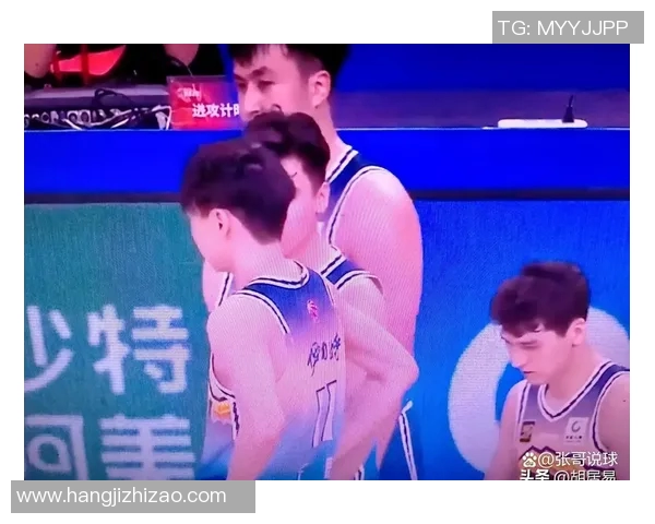 山东男篮与新疆队激战精彩瞬间回顾视频解析